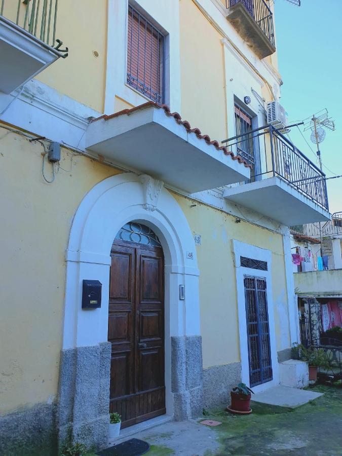2 Bed Apartment In The Historical Center Pizzo Pizzo  Kültér fotó