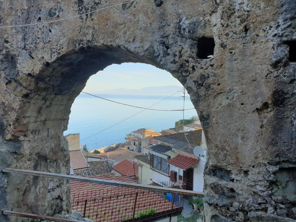 2 Bed Apartment In The Historical Center Pizzo Pizzo  Kültér fotó